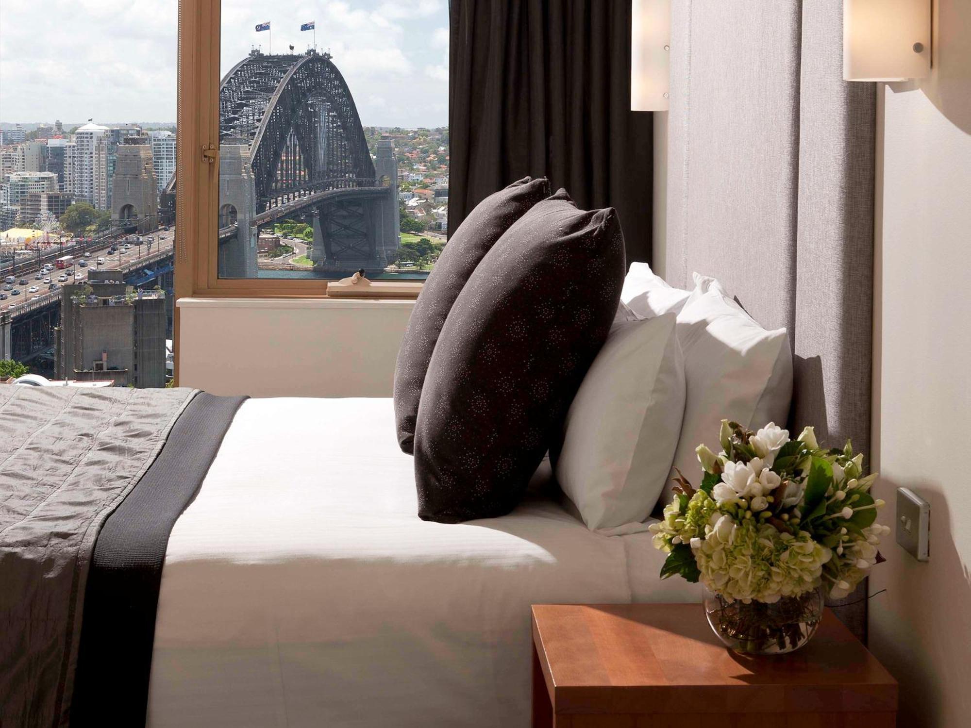 فندق أجنحة ذا سيبيل كواي ويست سيدني المظهر الخارجي الصورة A bedroom at the hotel